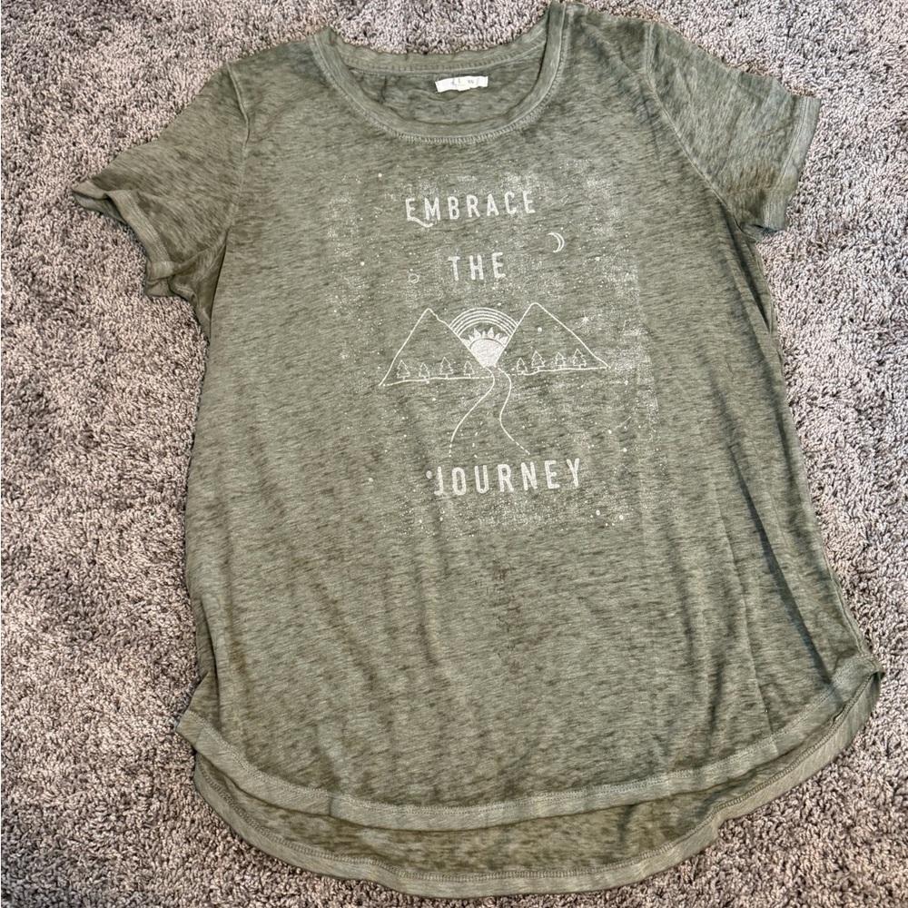Maurices distressed green 'Embrace The Journey' Graphic Tee size Large